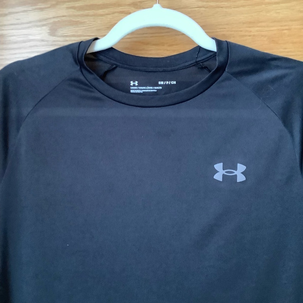 UNDER ARMOUR Black Loose Long Sleeve Tee Size SM - Picture 3 of 7